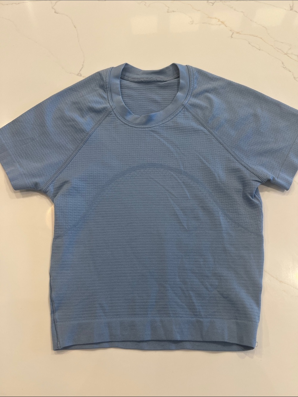 Lululemon Women’s Size 0 Light Blue, Swiftly Tech Cropped Tee